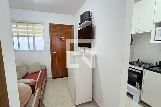 Sala de apartamento para alugar com 1 quarto, 25m² em Vila Constança, São Paulo