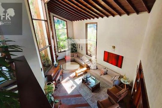 Casa à venda com 4 quartos, 500m² em Alphaville, Santana de Parnaíba