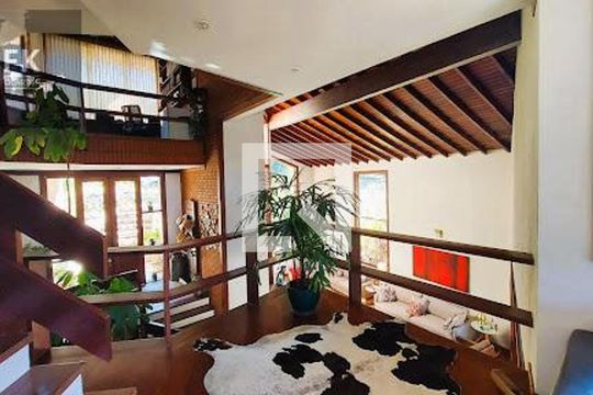 Casa à venda com 4 quartos, 500m² em Alphaville, Santana de Parnaíba