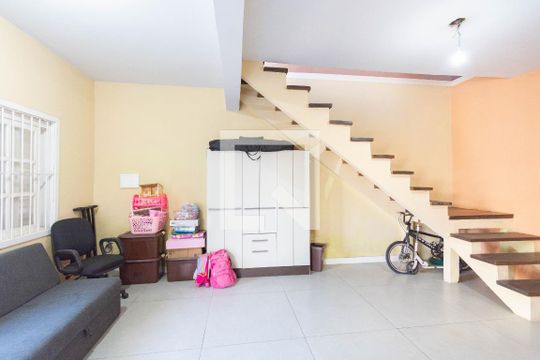 Casa para alugar com 6 quartos, 115m² em Rio Branco, Canoas