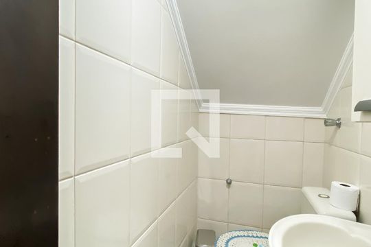 Lavabo  de casa à venda com 3 quartos, 155m² em Jardim Triana, São Paulo