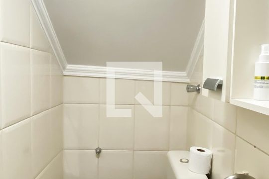 Lavabo  de casa à venda com 3 quartos, 155m² em Jardim Triana, São Paulo