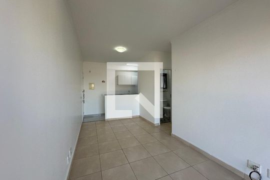Sala de apartamento para alugar com 2 quartos, 59m² em Jardim Belval, Barueri