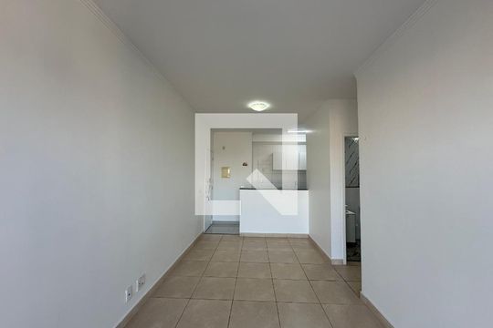 Sala de apartamento para alugar com 2 quartos, 59m² em Jardim Belval, Barueri