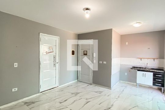 Sala /cozinha  de apartamento para alugar com 2 quartos, 45m² em Jardim Maringa, São Paulo