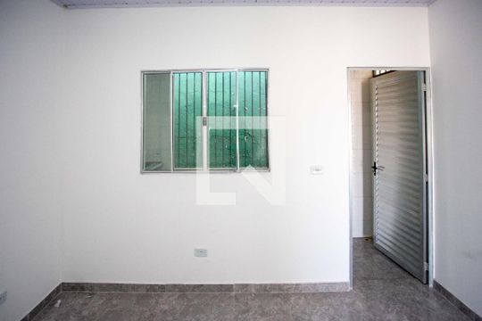 Quarto de casa para alugar com 1 quarto, 40m² em Cidade Júlia, São Paulo