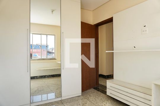 Quarto 1 de casa para alugar com 5 quartos, 240m² em Vila Oeste, Belo Horizonte