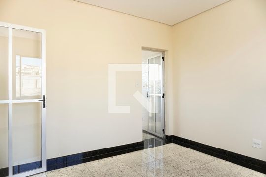 Sala 2 de casa para alugar com 5 quartos, 240m² em Vila Oeste, Belo Horizonte