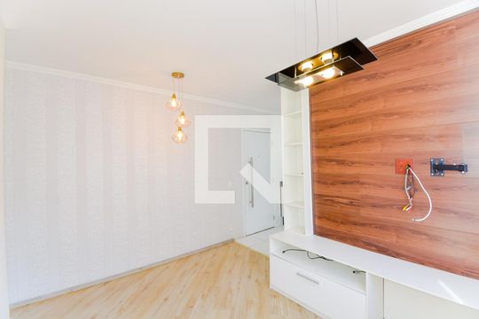 Sala de apartamento para alugar com 2 quartos, 43m² em Jardim Testae, Guarulhos