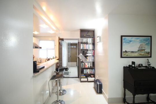 Sala de apartamento à venda com 1 quarto, 65m² em Auxiliadora, Porto Alegre