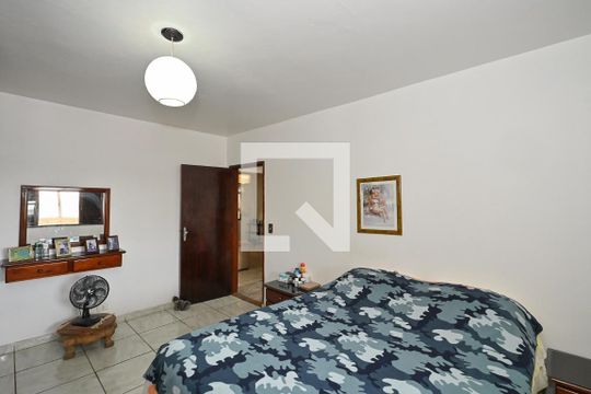 Quarto 2 de casa para alugar com 2 quartos, 360m² em Jardim Piracuama, São Paulo
