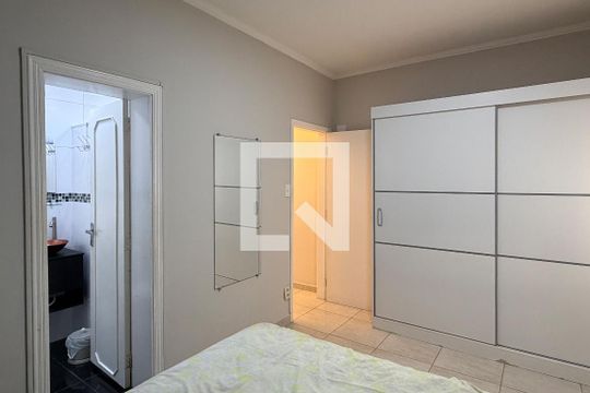 Suíte de apartamento para alugar com 1 quarto, 59m² em Aparecida, Santos