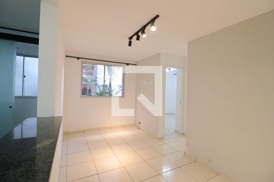 Sala de apartamento para alugar com 2 quartos, 50m² em Socorro, São Paulo