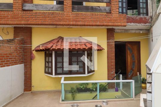 Varanda gourmet de casa para alugar com 2 quartos, 101m² em João Faria Leite, Taboão da Serra