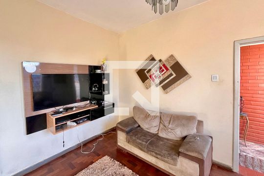 Apartamento à venda com 3 quartos, 196m² em Pompéia, Belo Horizonte