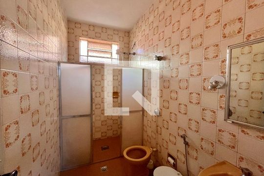 Apartamento à venda com 3 quartos, 196m² em Pompéia, Belo Horizonte