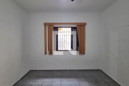 Suíte 1 de casa para alugar com 3 quartos, 82m² em Nova Mirim, Praia Grande