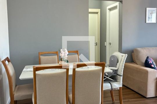 Sala  de apartamento à venda com 2 quartos, 55m² em Centro, Barueri