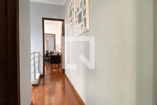 Parte Superior de casa à venda com 4 quartos, 222m² em Cipava, Osasco