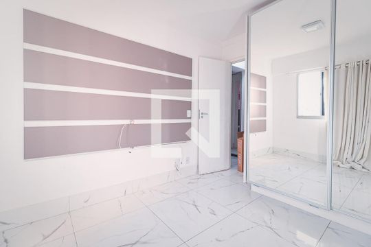 Quarto de apartamento para alugar com 3 quartos, 76m² em Jardim Goiás, Goiânia
