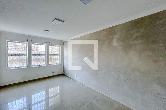 Sala de casa à venda com 5 quartos, 300m² em Vila Carrão, São Paulo