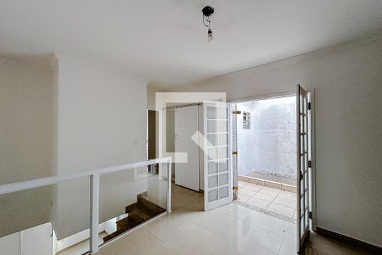 Sala 2 de casa à venda com 5 quartos, 300m² em Vila Carrão, São Paulo