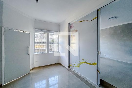 Sala de casa à venda com 5 quartos, 300m² em Vila Carrão, São Paulo