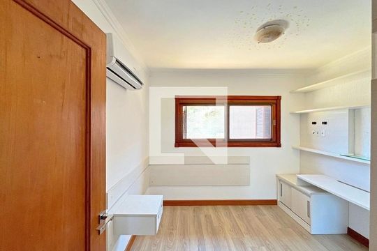 Quarto de casa de condomínio para alugar com 3 quartos, 140m² em Hípica, Porto Alegre