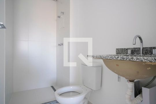 Banheiro da suíte de apartamento à venda com 3 quartos, 82m² em Vila Caminho do Mar, São Bernardo do Campo