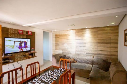 Sala de casa para alugar com 2 quartos, 70m² em Inamar, Diadema