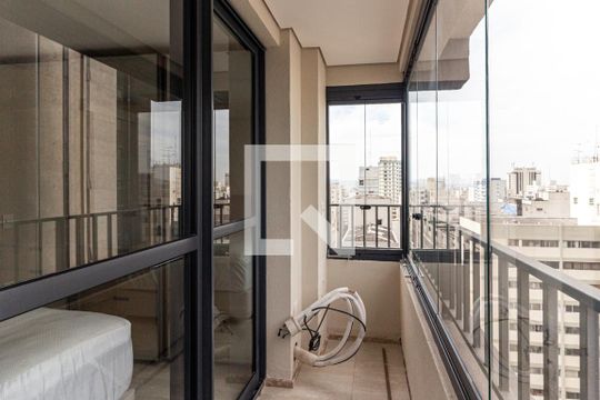 Varanda da Sala de apartamento para alugar com 1 quarto, 35m² em Higienópolis, São Paulo