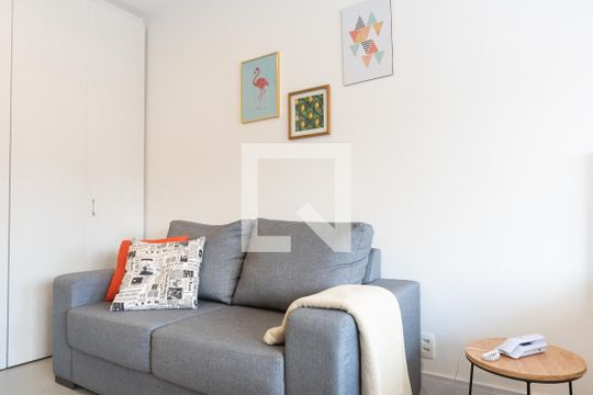 Sala/Quarto de apartamento à venda com 1 quarto, 30m² em Floresta, Porto Alegre