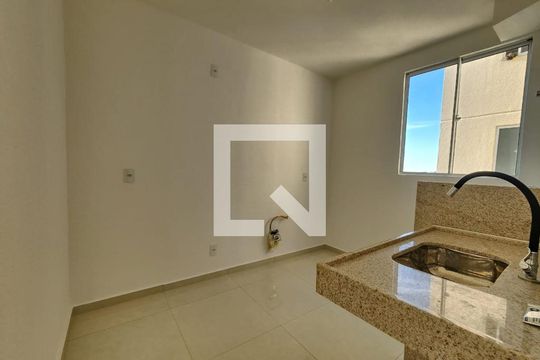 Apartamento para alugar com 2 quartos, 46m² em Alvorada, Contagem