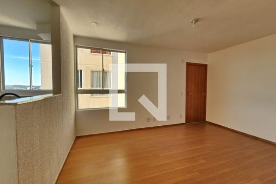 Apartamento para alugar com 2 quartos, 46m² em Alvorada, Contagem