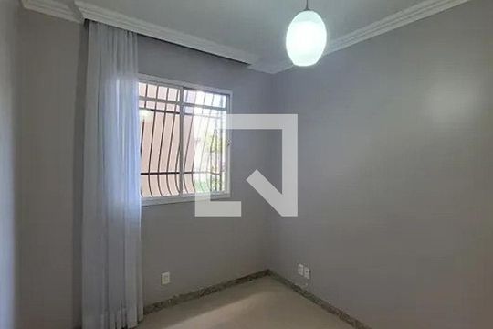 Quarto de apartamento para alugar com 3 quartos, 75m² em Guarani, Belo Horizonte