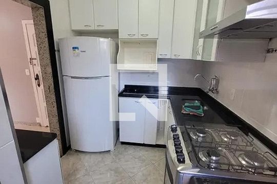 Cozinha de apartamento para alugar com 3 quartos, 75m² em Guarani, Belo Horizonte