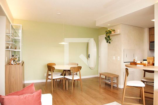 Sala de apartamento à venda com 2 quartos, 67m² em Santana, Porto Alegre
