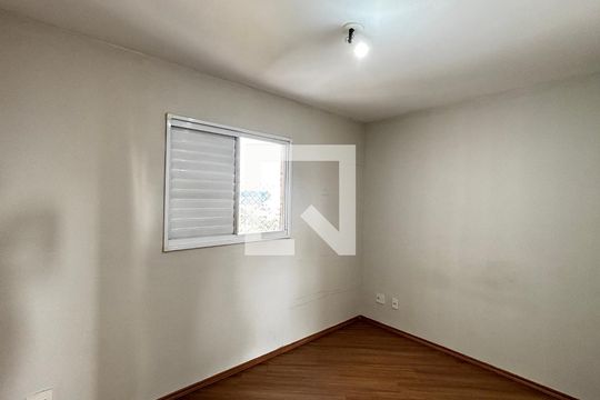 Quarto 1 de apartamento à venda com 3 quartos, 60m² em Parque Bandeirante, Santo André