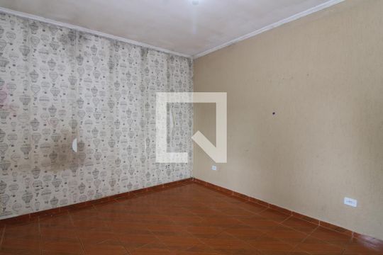 quarto 1 de casa para alugar com 3 quartos, 150m² em Vila Ponte Rasa, São Paulo