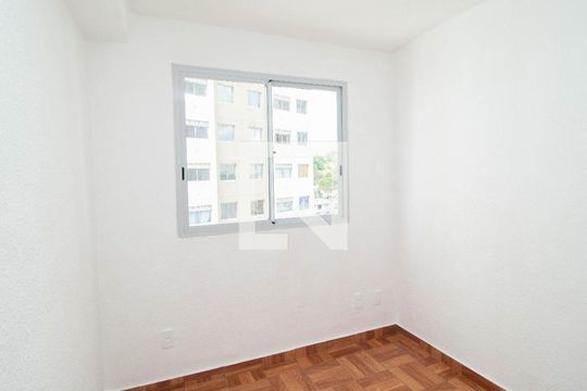 Quarto de apartamento para alugar com 2 quartos, 38m² em Fazenda da Juta, São Paulo