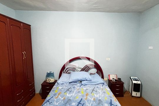 Quarto 1 de casa à venda com 2 quartos, 150m² em Vila Linda, Santo André
