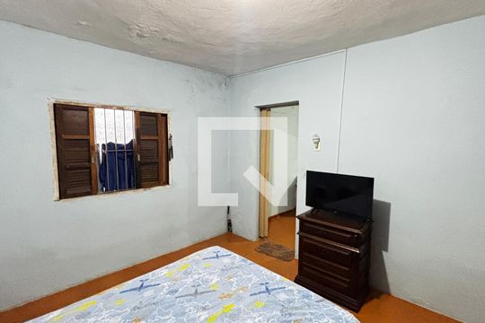 Quarto 1 de casa à venda com 2 quartos, 150m² em Vila Linda, Santo André
