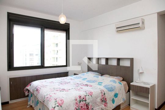 Quarto 1 Suíte de apartamento para alugar com 3 quartos, 123m² em Petrópolis, Porto Alegre