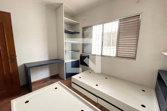 Quarto 2 de casa à venda com 6 quartos, 180m² em Jardim Arpoador, São Paulo