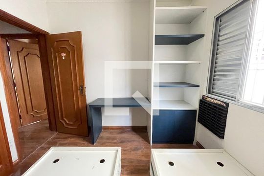 Quarto 2 de casa à venda com 6 quartos, 180m² em Jardim Arpoador, São Paulo