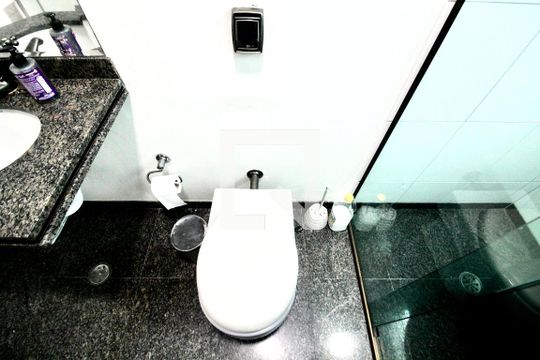 Banheiro 1 de casa à venda com 3 quartos, 302m² em Jardim Matarazzo, São Paulo