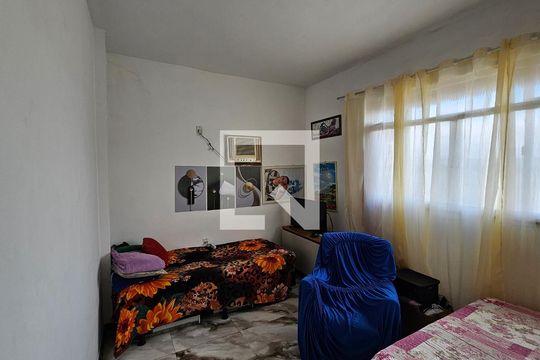 Quarto de apartamento para alugar com 1 quarto, 60m² em Centro, Nilópolis