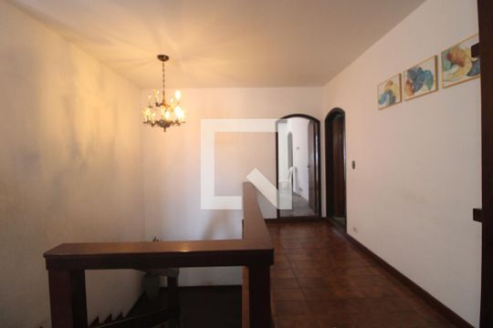 Área entre os quartos de casa à venda com 3 quartos, 450m² em Pedreira, São Paulo