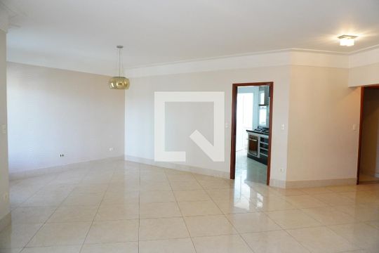 Sala de apartamento para alugar com 4 quartos, 156m² em Centro, Americana