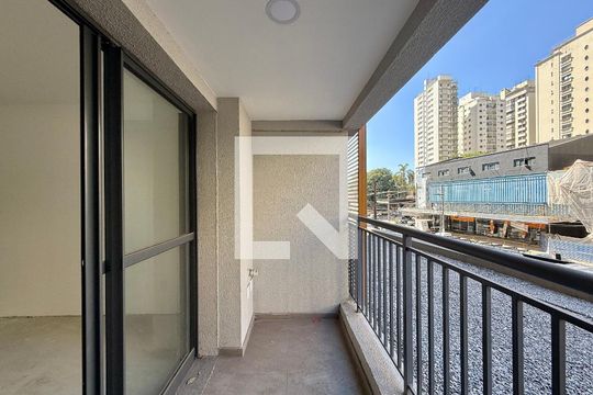 Sacada  de kitnet/studio à venda com 1 quarto, 22m² em Cidade Monções, São Paulo